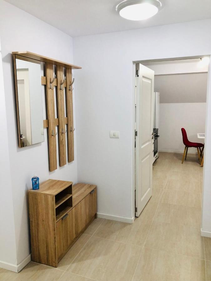 New And Modern Apartments In Villa, Near City Center M36 ทิมิชัวรา ภายนอก รูปภาพ